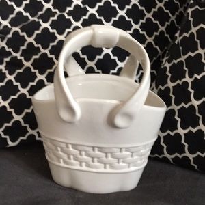 Celebrating Home Stoneware  Basket